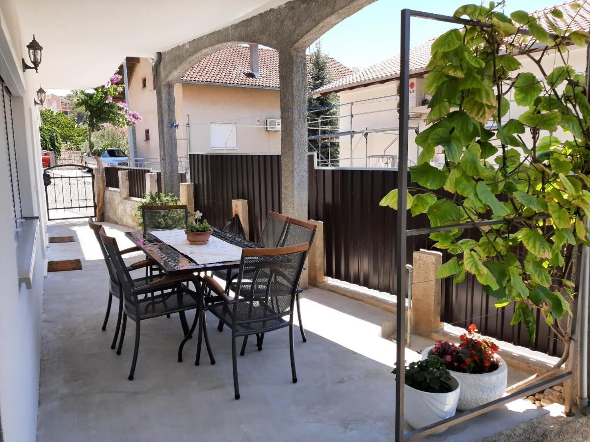Apartment Luna Trogir Exterior foto